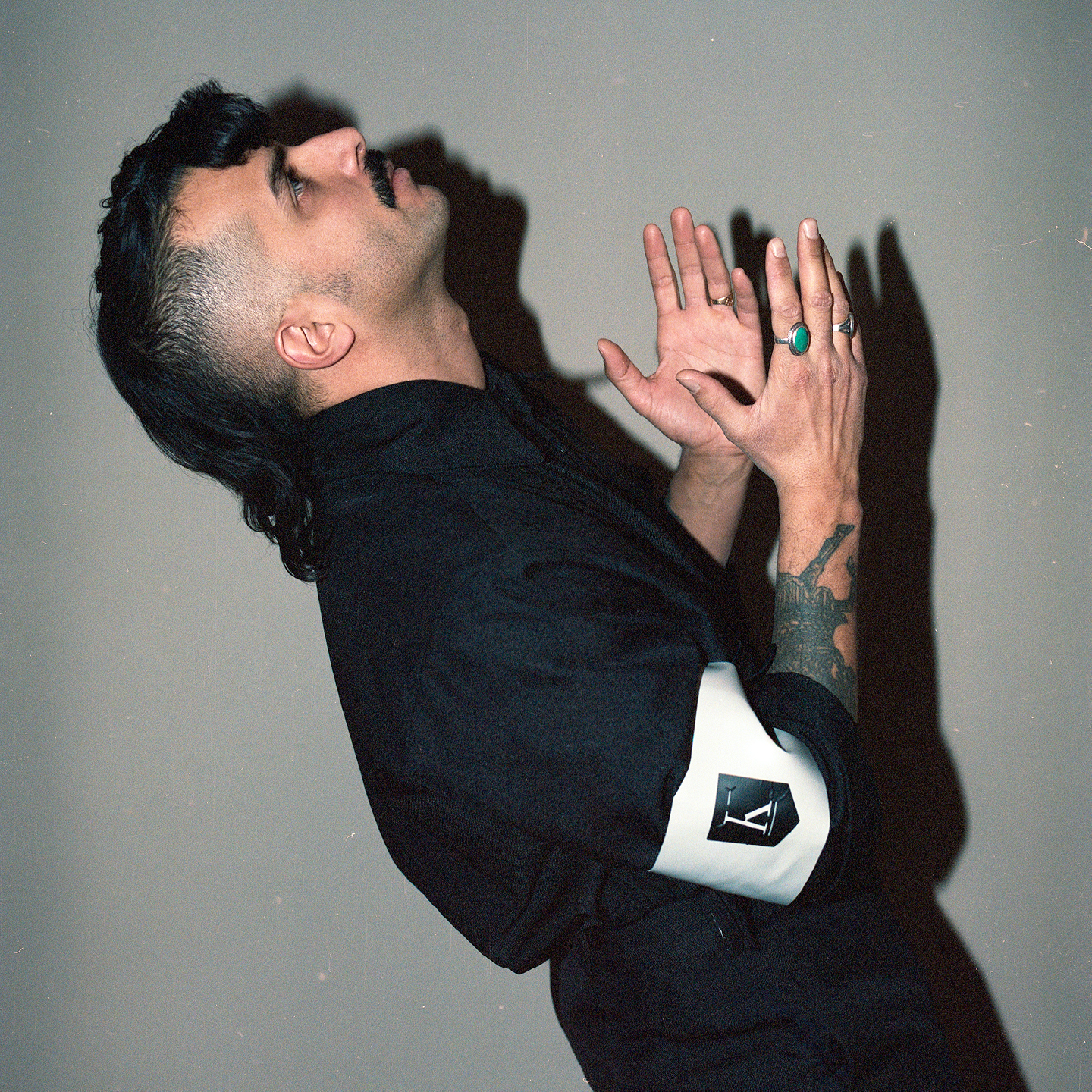 img-cover