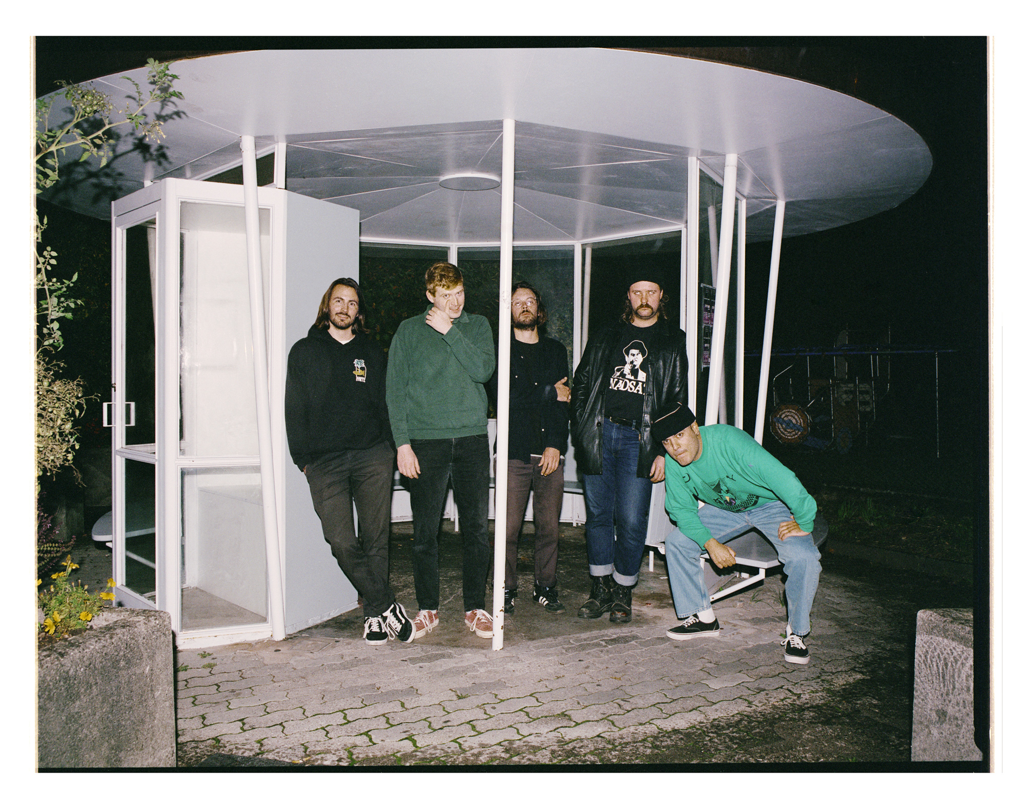 img-cover
